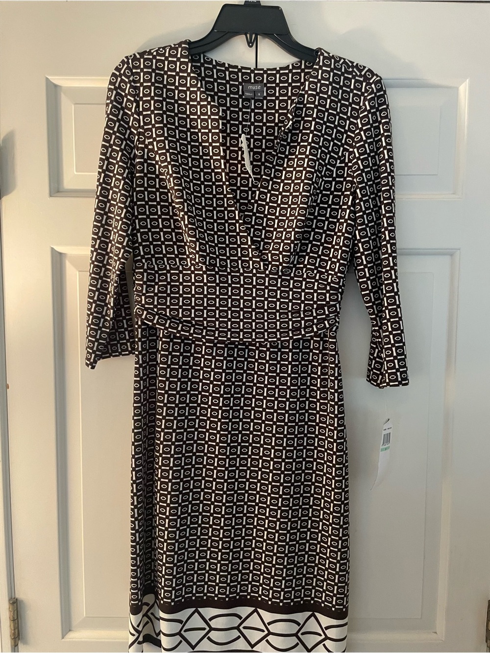 Muse Black and White Geometric Long Sleeve Dress